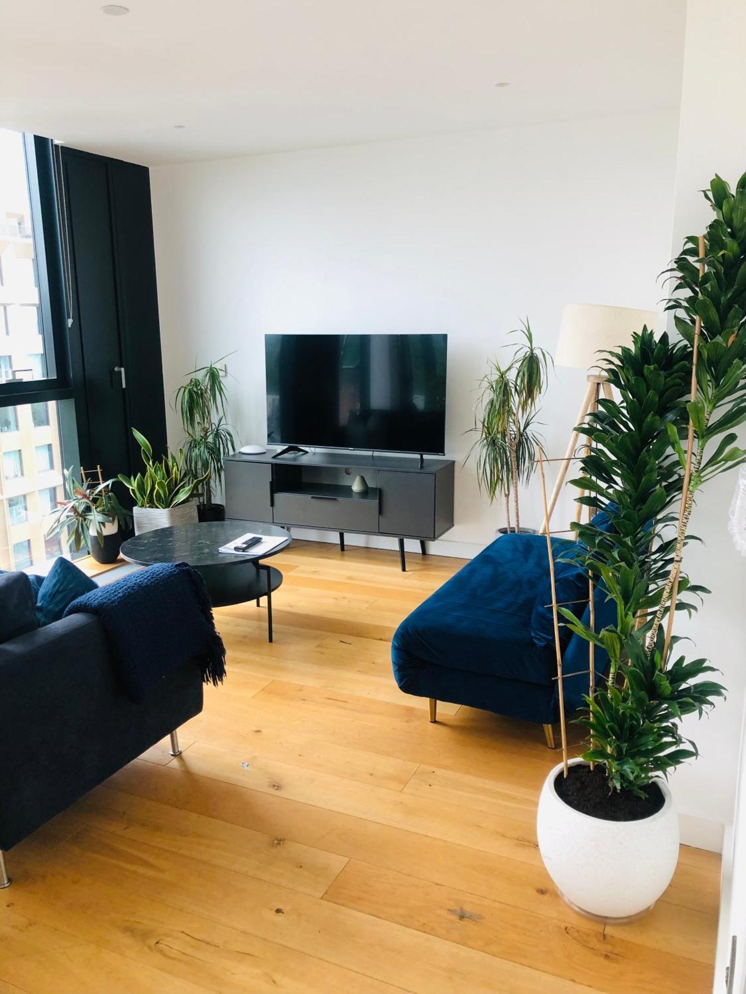 Luxury 2 Bedroom Apartment 20 Min From Central Londra Exterior foto